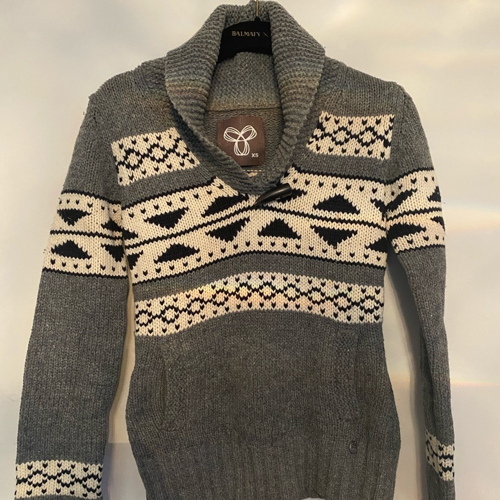 TNA sweater